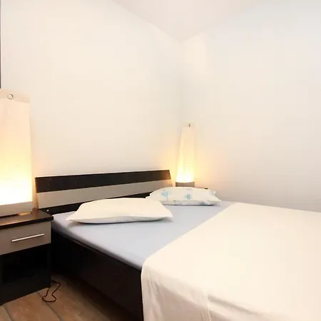 By The Sea - Perna, Peljesac - 10154 Kuciste