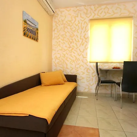 Apartament By The Sea - Perna, Peljesac - 10154 Kuciste