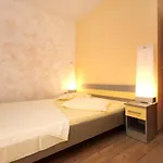Apartamento By The Sea - Perna, Peljesac - 10154 Kuciste