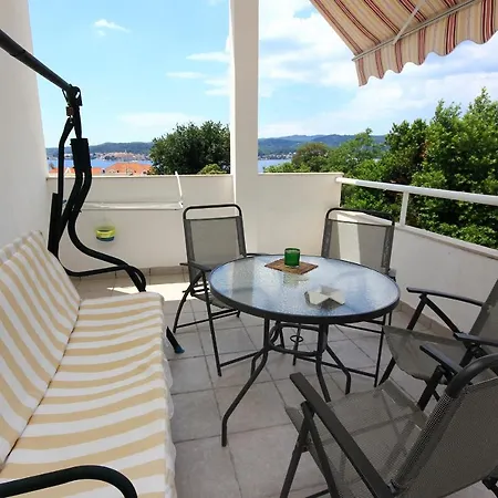 Apartament By The Sea - Perna, Peljesac - 10154 Kuciste